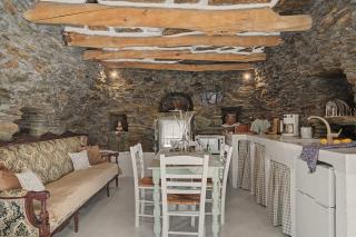 Oak Farm Traditional Family House - 8