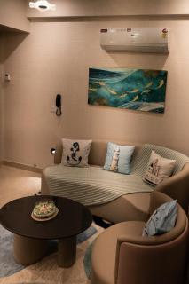 TwoHarbours ,Golf Course Road Sector 43 - 9
