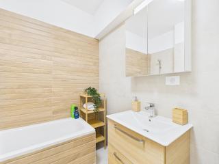 CMS Smart Residence Luxury Studios - Private Parking - 6