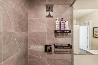 Seattle Suites, Private Sleeps 6, Walk to Space Needle & Lake Union! - 5