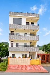 Private Balcony City of Lakes Spacious 3BHK - 7