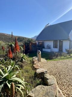 The Cottage at Red Aloe Farm - 8