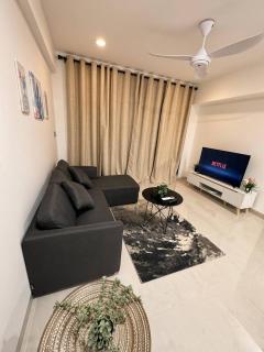 1BR 2BR 3BR Bright, modern, cozy, WiFi & Pool - 1