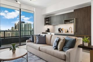 Palm Fizz- Resort-Style Living in Miami - 4
