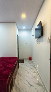 AKS Home Stay - 2