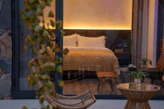 Yunding Watching the Sunrise, Admiring the Cloud Sea and Fantastic Peaks • Resort Manor - 1
