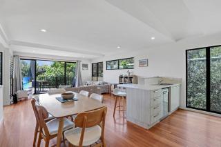 Straddie Beach House 3 - 9