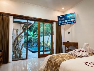 Semana Hanging Jungle Villa by Best Living - 1