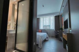 GreenTree Inn Meizhou Meijiang District Wanda Plaza Hotel - 4