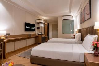 Pause by Saltstayz- East of Kailash - 9