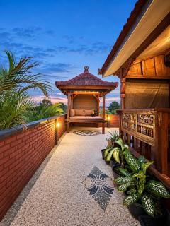 The Hidden Escapes Bingin Rooftop-Sunset House with Ocean View - 7
