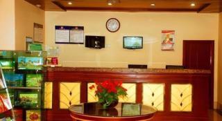 GreenTree Inn Chaoyang Shuangta District Bus Station - 2