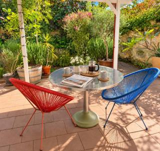 Garden Cottage sunny courtyard, parking - 7