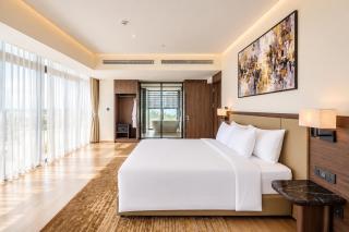 Trà Cổ Long Beach Hotel & Resort - 8
