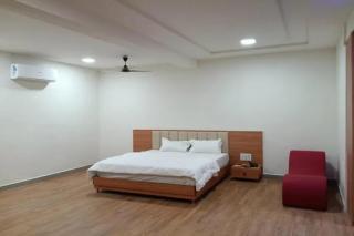 FabHotel The Grand Shivalik - 2