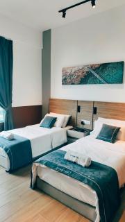 Bay Suites Sea & City Views Pool & Gym - 4