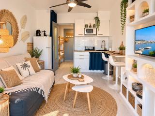 Studio vue port et mer Cap d'Agde île des Pêcheurs - 5