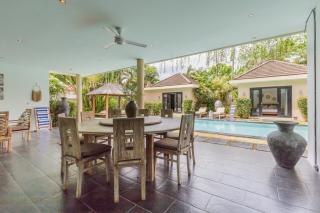 Beautiful & huge 4 BR Villa in Canggu - 8