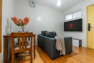 Modern Stay Condo with Pool & Netflix - Davao City - 8
