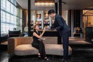 LIAN HOTEL · Shangri-La - Cafe · Cocktail Lounge · Fitness Center - 3