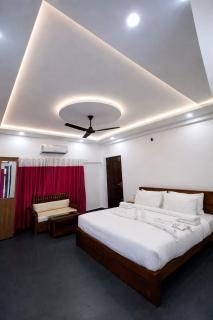 Grifi Resort and Homestay - 1