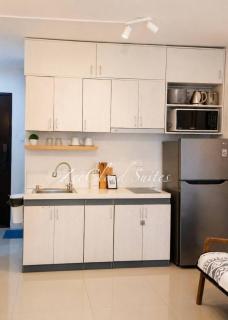ZeeCloud Suites with Sea & City View Balcony 10 Mins to Mactan-Cebu Airport - Lo-oc - 2