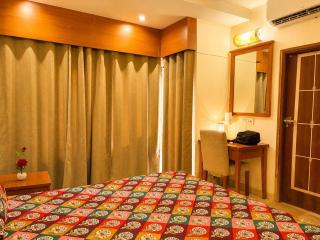 Vrindavan Luxury 1BHK - Prem Mandir Keli Kunj - 8