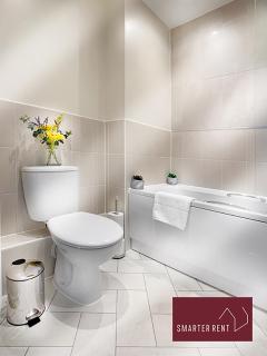 Wokingham - 2 Bedrooms Parking - 1