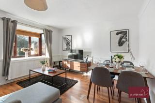 Hitchin - 2 Bedroom Maisonette - 7