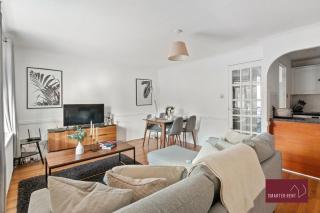 Hitchin - 2 Bedroom Maisonette - 6