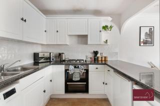 Hitchin - 2 Bedroom Maisonette - 4