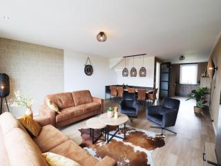 Spacious holiday home in Leons with garden - 6