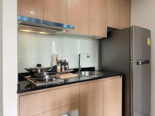 Near MRT I Workspace and Kitchen - 8