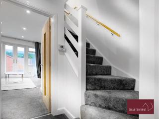 Woking - Parking Garden 2Bed - 9