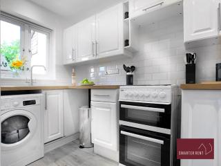 Woking - Parking Garden 2Bed - 6