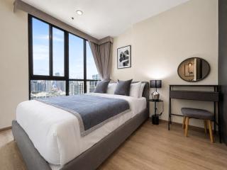 Central Rama9 l High-rise l Pool and Gym - 9