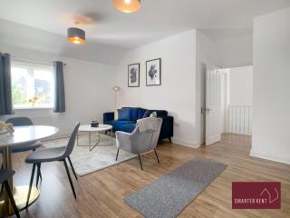 Bracknell - Maisonette Parking 2Bed - 9