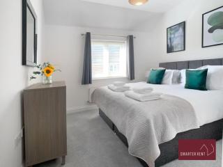 Bracknell - Maisonette Parking 2Bed - 3