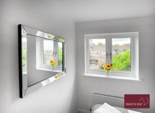 Guildford - 2 Bedroom House - Parking - West Clandon - 2