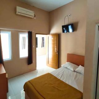 Fajar Room and Stay - 7