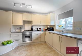 Wokingham - Maisonette Communal Garden - 4