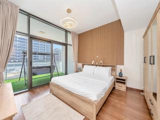 Sleek 1BR Apt Free Pool & Gym Access - 8