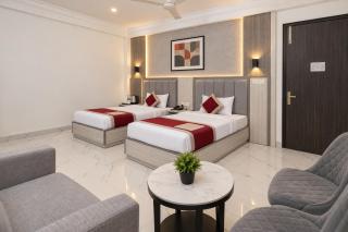 Apple Crest Inn - Near Delhi Airport - 3