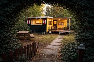 Cosy Cabin in the Woods - with Whirlpool, Piano & Fireplace - 0