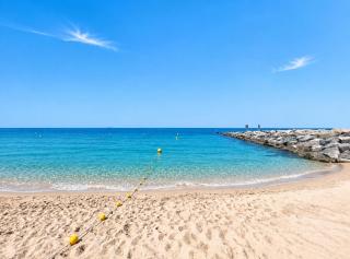 Beach View 1BR Port de La Mer - 3
