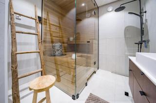 Hidden Gem with Private Sauna, In City Center - 7
