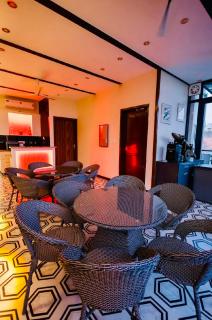 Pauls Guest Inn - 8