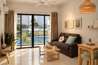 Kid-Loving Poolside Haven - 2BR - Smart TV - Games - 0