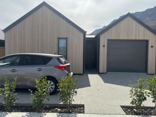 Brand New 2-Bed retreat - Queenstown base - 5