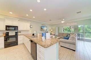 Kickback Cabana managed by Beach Retreats - 5